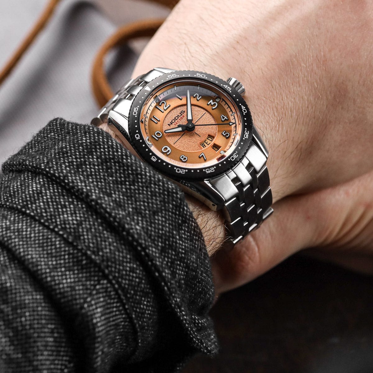 Nodus Sector Pilot Automatic Watch - Flyer Salmon - Stainless Steel Bezel