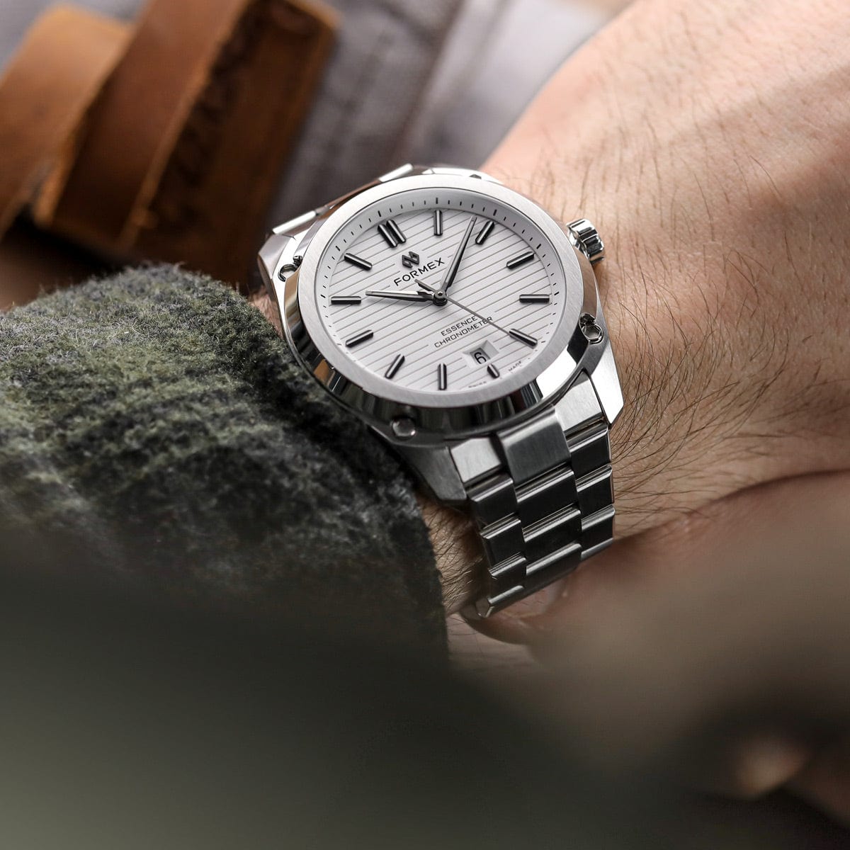 FORMEX Essence 43 Automatic Chronometer - Black